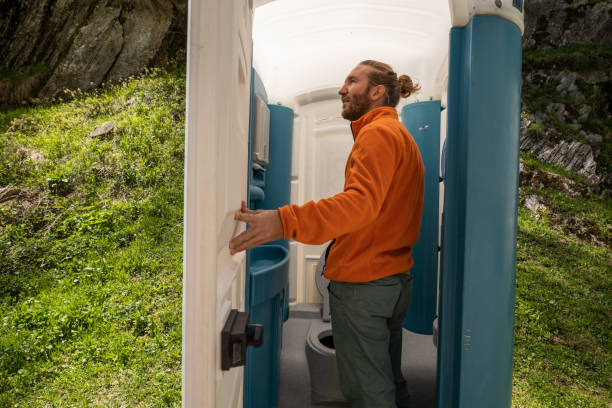 Portable Toilet Options We Offer in Baiting Hollow, NY